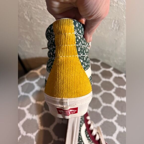 Vans Style 38 High-Tops with Red and Green Accents like new streetwear colorful - Picture 9 of 10